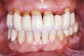 江崎デンタルクリニックトップ・シンボル