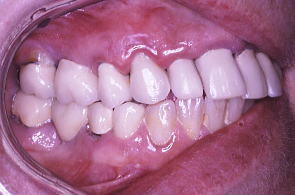 江崎デンタルクリニックトップ・シンボル