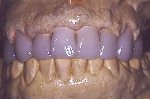 江崎デンタルクリニックトップ・シンボル